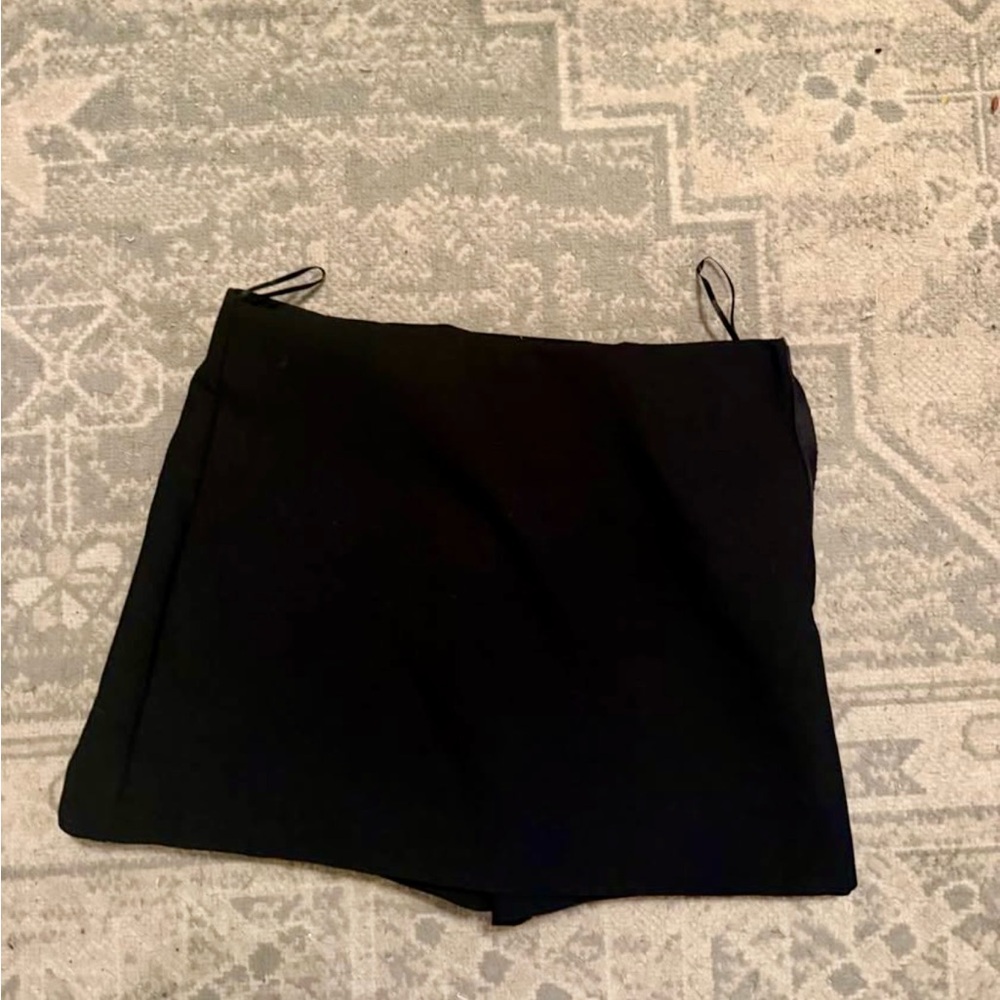 Zara Black Mini Skort